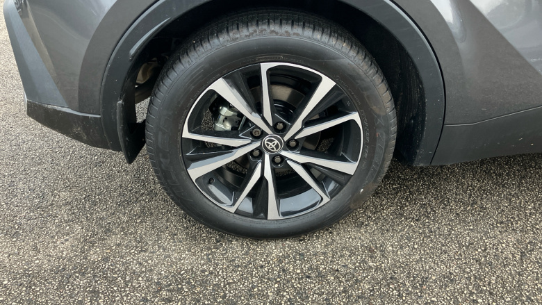 Toyota C-HR 2.0 PHEV Design 5dr CVT Hatchback